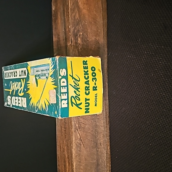 Vintage Reed's Rocket Nut Cracker - Picture 2 of 11
